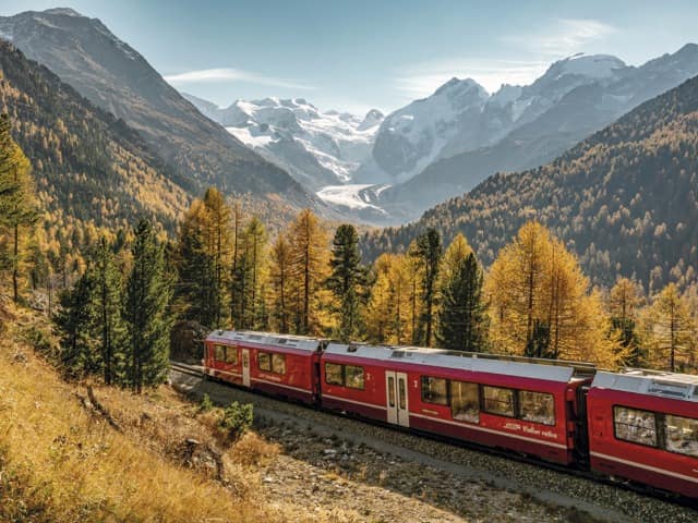 Pontresina rhb mit morteratsch